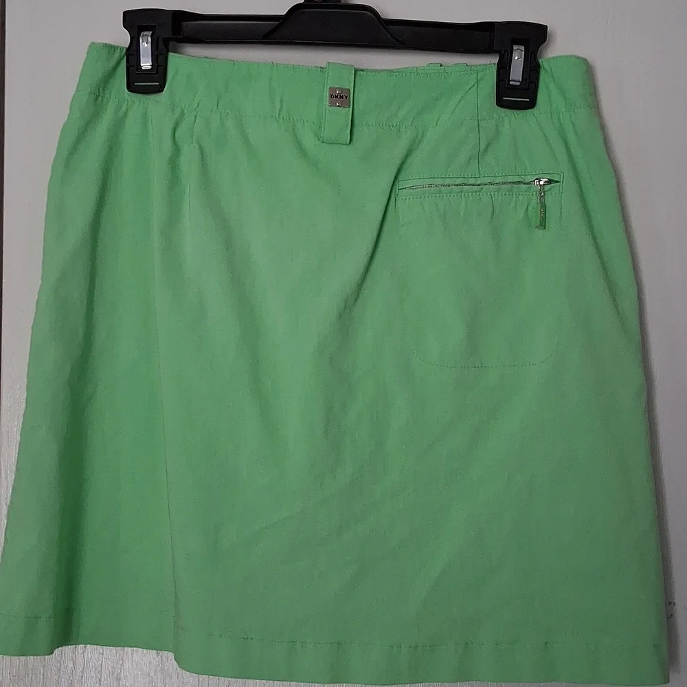 DKNY Skort Golf Tennis Pickleball Bright Green Sportswear Zipper Pockets Sz 4 - Picture 7 of 9
